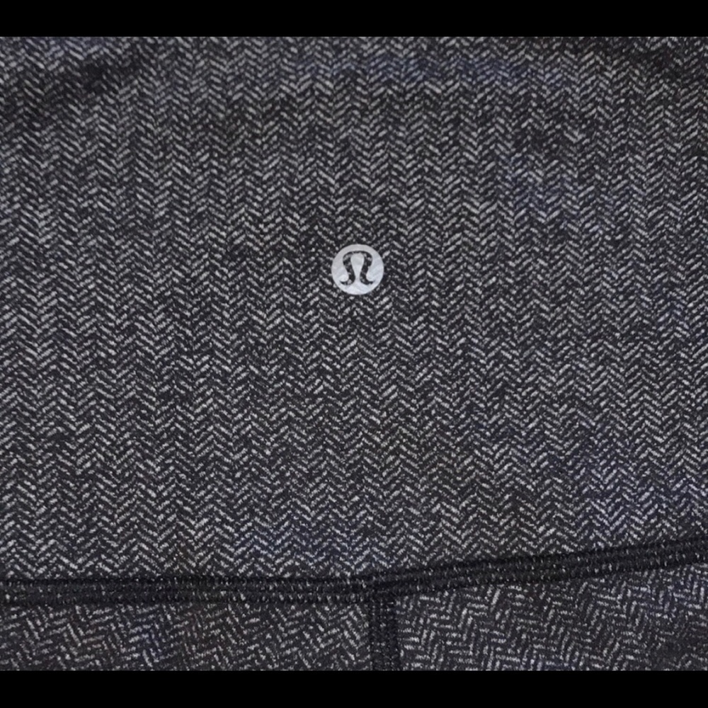Lululemon High-rise wunder under leggings. Size 4